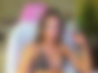 Live cam show with Amy-Martin - Public Brown Hair on Camming Site