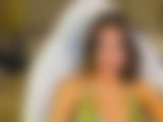 Live cam show with Amy-Martin - Public Brown Hair on CamClone