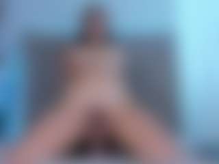 Clara's Live Sex Cam Show