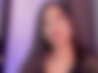 Live cam show with dulce-rouse - Butt Plug on livesuperchat.net