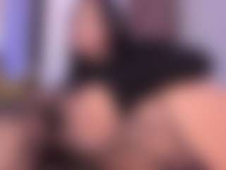 Live cam show with dulce-rouse - Butt Plug on Camsoda