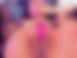Live cam show with dulce-rouse - Erotic Dance on milfzrlive.com