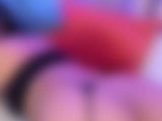 Live cam show with dulce-rouse - Butt Plug on Camsoda