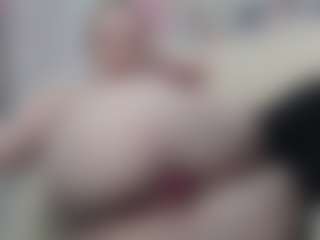 Live cam show with ember-luna - Drinking on Hubzter Live