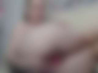 ember-luna's Live Sex Cam Show