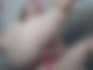 ember-luna's Live Sex Cam Show