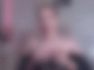 ember-luna's Live Sex Cam Show