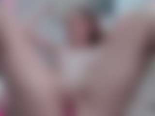ember-luna's Live Sex Cam Show