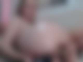 ember-luna's Live Sex Cam Show