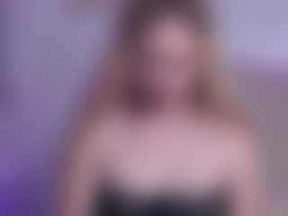 Live cam show with ember-luna - Role Play on AdultVida.com