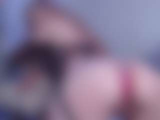 ember-luna's Live Sex Cam Show