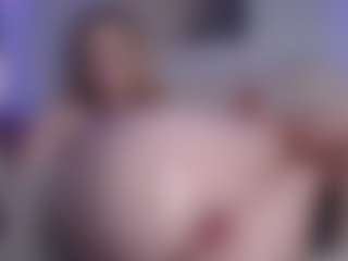 Live cam show with ember-luna - Green Eyes on Chatstar
