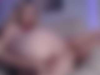 Live cam show with ember-luna - Red Hair Young Adult on Camsoda