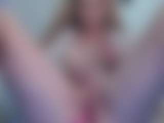 Live cam show with ember-luna - Role Play on fapnchat