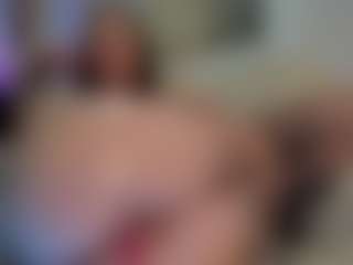 Live cam show with ember-luna - Red Hair Young Adult on Hubzter Live