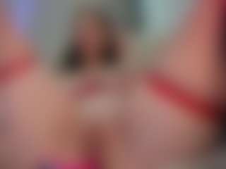 Live cam show with ember-luna - Green Eyes on googirlz