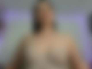 Spettacolo in cam dal vivo con ember-luna - Role Play su Camsoda