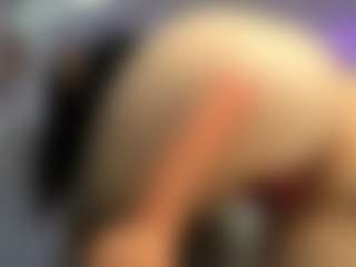 Live cam show with ember-luna - Tease Red Hair on Camiplay Live