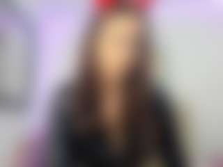 Live cam show with ember-luna - Gape on CamClone