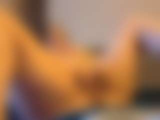 Honestlyfux's Live Sex Cam Show