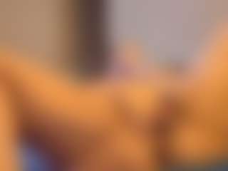 Honestlyfux's Live Sex Cam Show