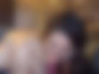 Honestlyfux's Live Sex Cam Show
