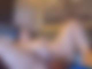 Honestlyfux's Live Sex Cam Show