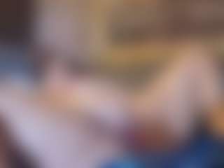 Honestlyfux's Live Sex Cam Show
