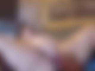 Honestlyfux's Live Sex Cam Show
