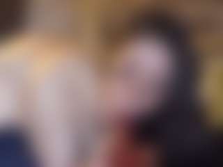 Honestlyfux's Live Sex Cam Show