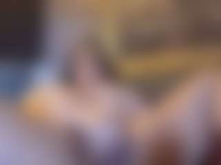 Honestlyfux's Live Sex Cam Show