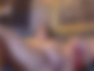 Honestlyfux's Live Sex Cam Show