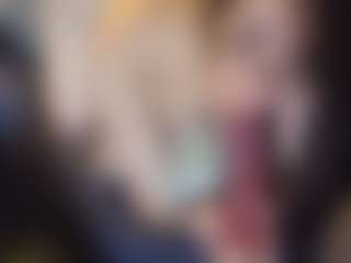 Honestlyfux's Live Sex Cam Show