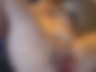 Honestlyfux's Live Sex Cam Show