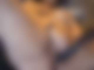 Honestlyfux's Live Sex Cam Show