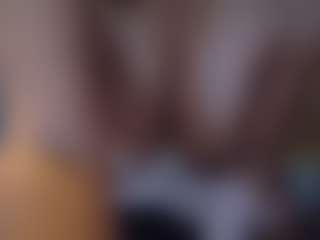 Honestlyfux's Live Sex Cam Show