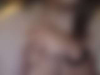 Honestlyfux's Live Sex Cam Show