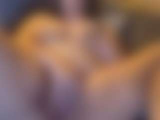 Honestlyfux's Live Sex Cam Show