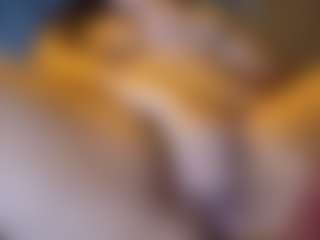 Honestlyfux's Live Sex Cam Show