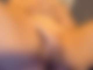 Honestlyfux's Live Sex Cam Show