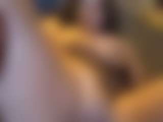 Honestlyfux's Live Sex Cam Show
