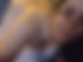 Honestlyfux's Live Sex Cam Show
