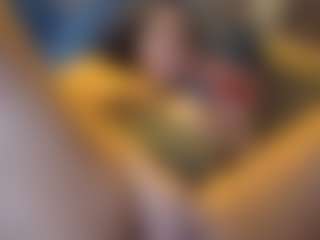 Honestlyfux's Live Sex Cam Show