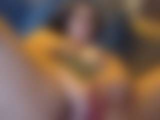 Honestlyfux's Live Sex Cam Show