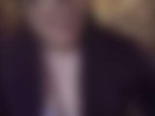 Honestlyfux's Live Sex Cam Show