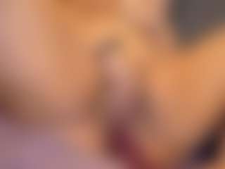 Honestlyfux's Live Sex Cam Show