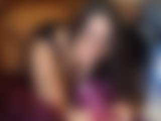 Honestlyfux's Live Sex Cam Show