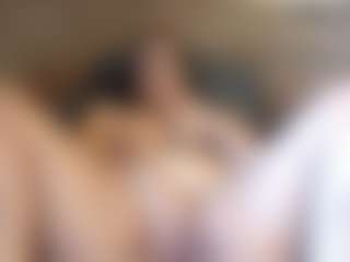 Honestlyfux's Live Sex Cam Show