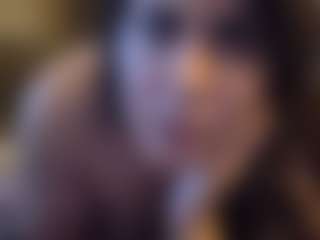 Honestlyfux's Live Sex Cam Show