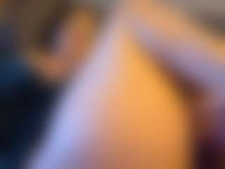 Honestlyfux's Live Sex Cam Show